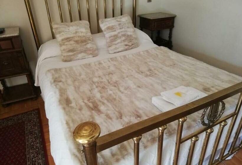 高级家庭房间, Español