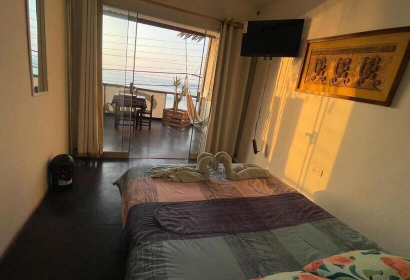 غرفة قياسية مطلّة علي البحر, Totora Surf Hostel