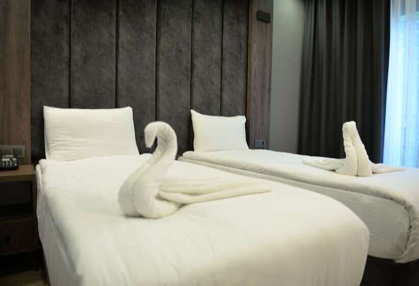 Pokój Standard, Basilissis