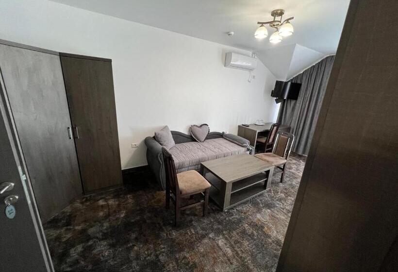 スタンダードトリプルルーム, Motel Infinit