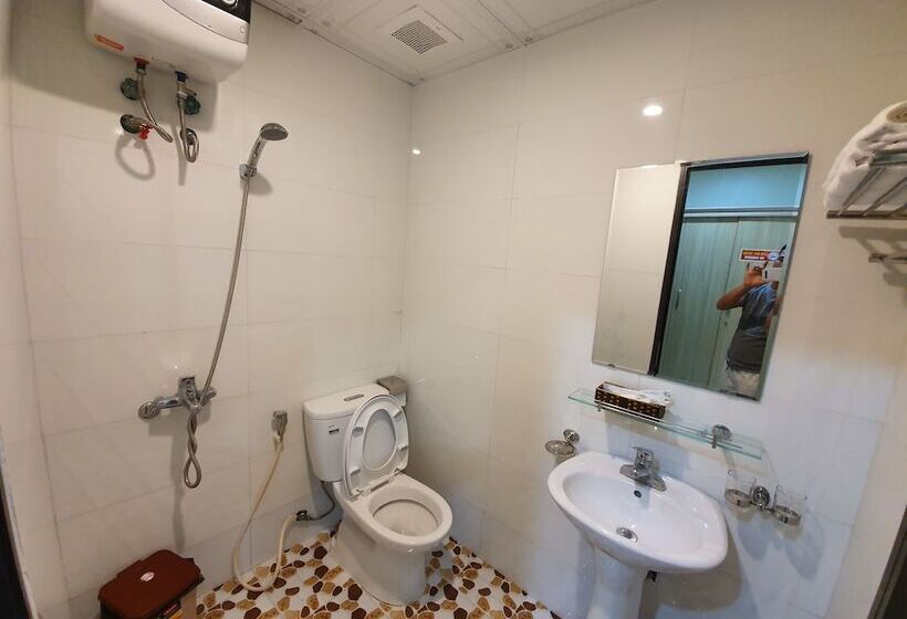 اتاق استاندارد چهار تخته, Cat Ba Thailand