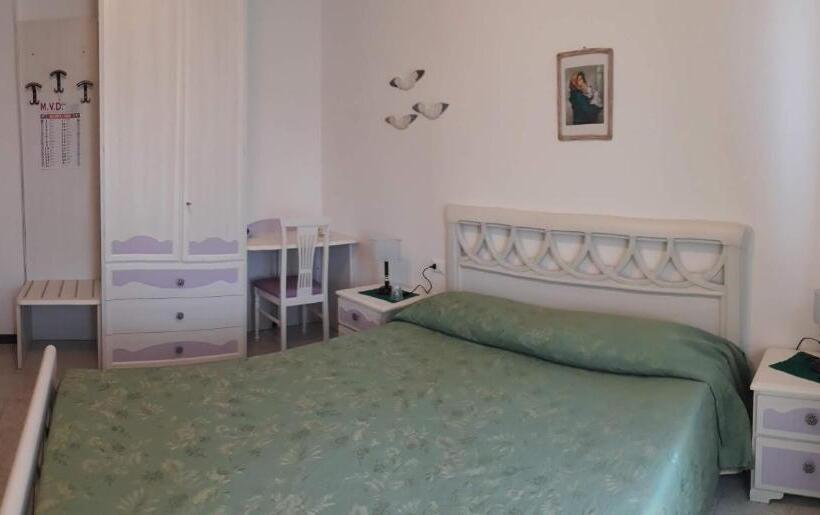 غرفة قياسية, La Barcarola