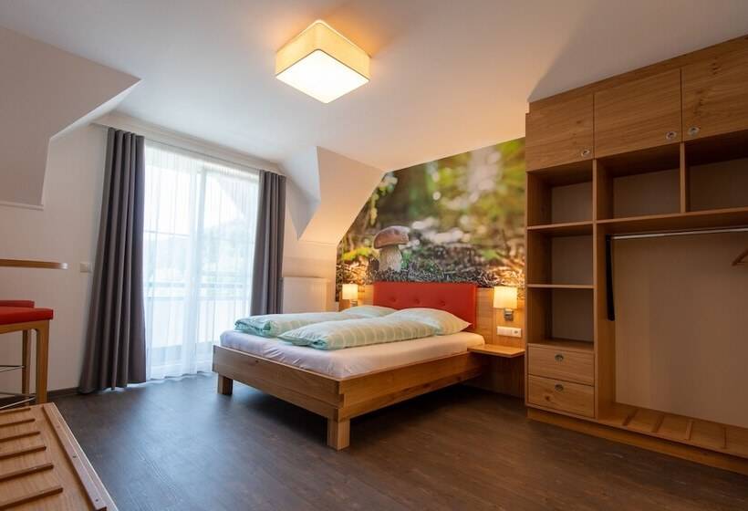 Номер Стандарт с Балконом, Genussgasthof Willenshofer