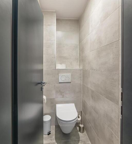 آپارتمان 1 خوابه, Timeout City