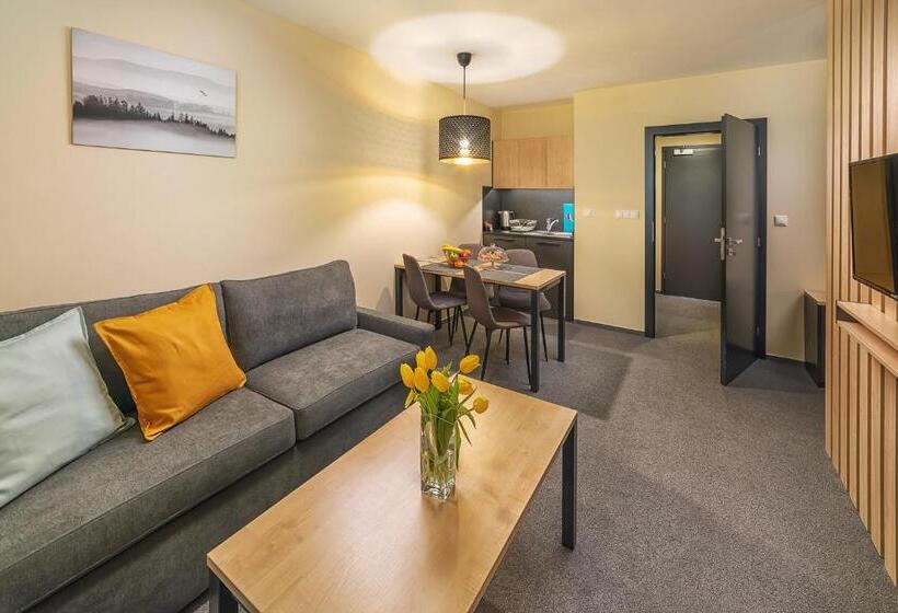 استودیوی استاندارد, Timeout City