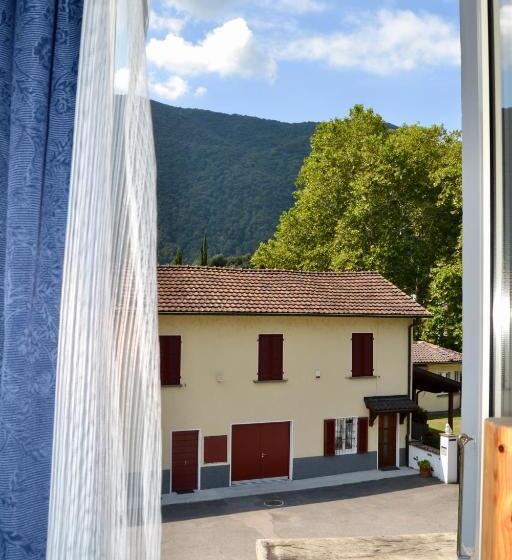 חדר דלוקס, Della Stazione