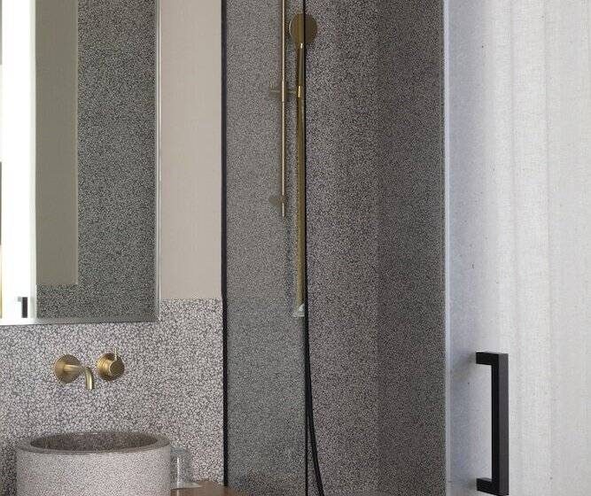 Chambre Classique Lit Double, De L Abbaye Lyon  Boutique