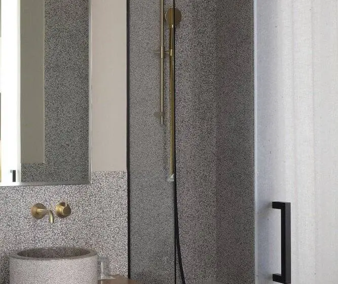 Chambre Classique Lit Double, De L Abbaye Lyon  Boutique