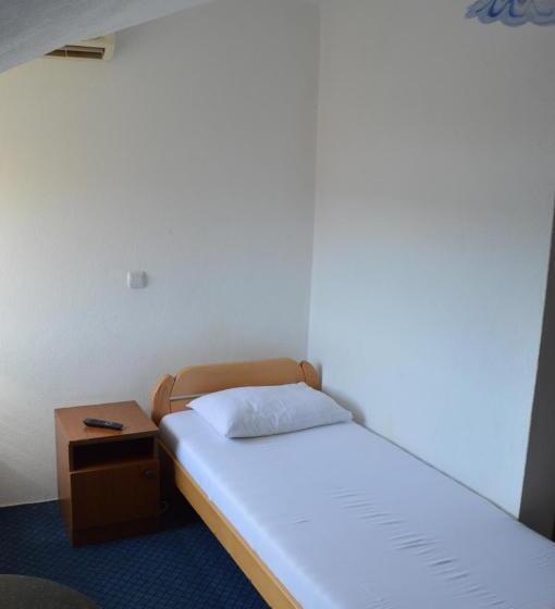 اتاق استاندارد, Motel Signal