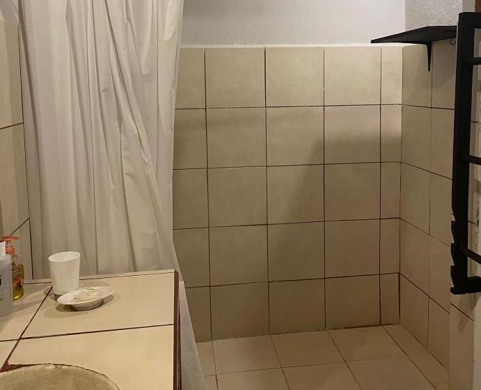 חדר קלאסי לארבעה, Beach Cabinas