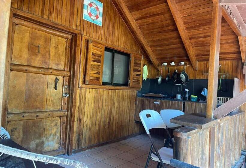 חדר בסיסי לשלושה, Beach Cabinas