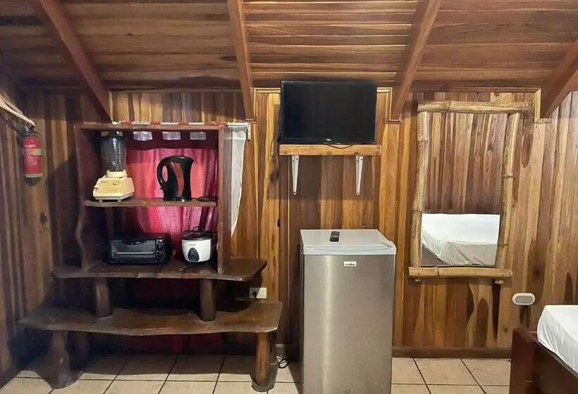 اتاق ساده سه‌ نفره, Beach Cabinas