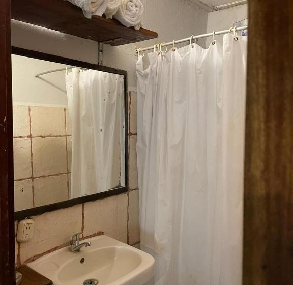 חדר לארבעה סטנדרטי עם נוף לגינה, Beach Cabinas