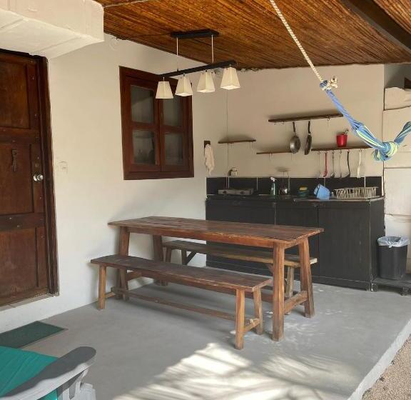 חדר קלאסי לארבעה, Beach Cabinas