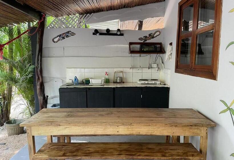 חדר לארבעה סטנדרטי עם נוף לגינה, Beach Cabinas