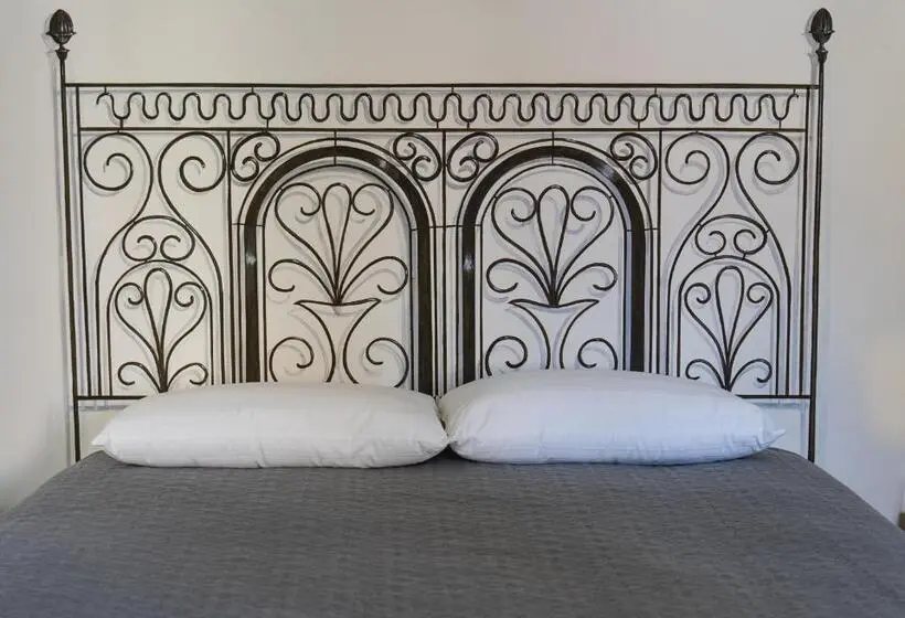 سوییت خانوادگی, Crudis Luxury Rooms