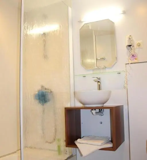 Economy-huone, Wahlmüller