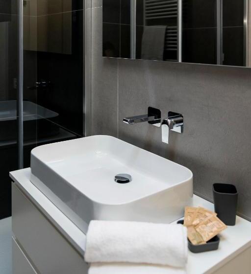 1 Bedroom Penthouse Apartment, Paduina3 Comfort Apartments