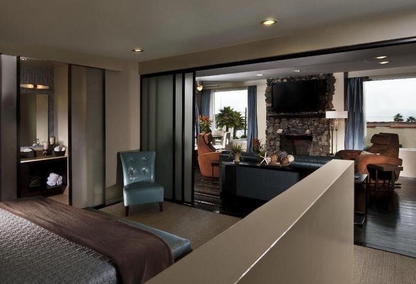 带大床的套房, Aurora