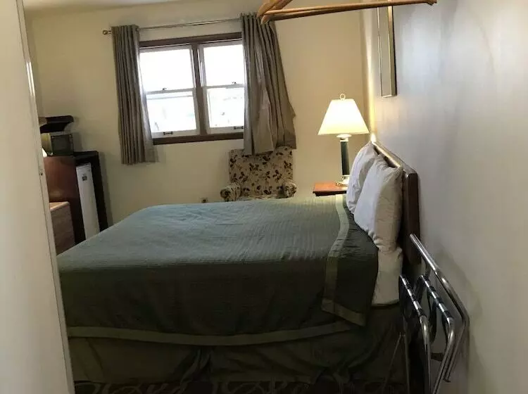 Standard-huone, Colonial Inn Dyersville