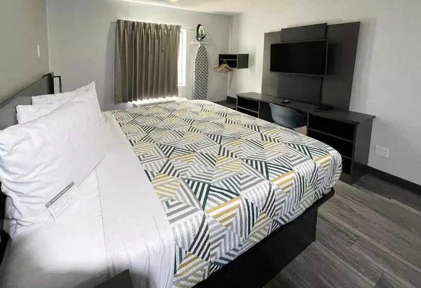 キングサイズベッドのスタンダードルーム, Days Inn Little Rock South