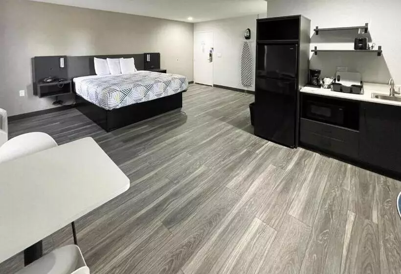 キングサイズベッドのデラックスルーム, Days Inn Little Rock South