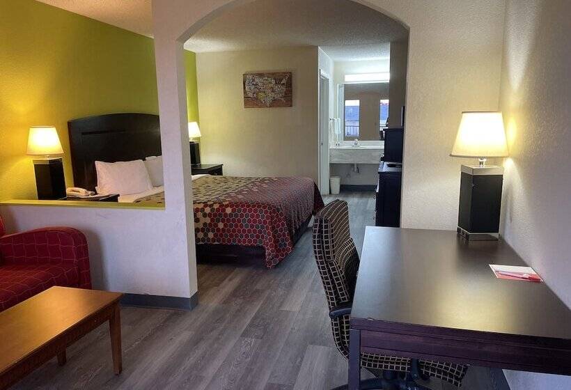 스위트, Econo Lodge Inn & Suites Sweetwater I 20