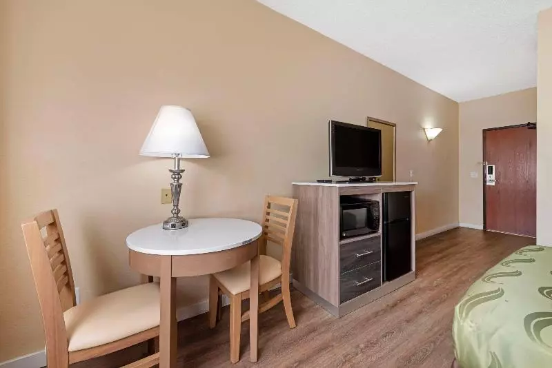 اتاق استاندارد برای معلولان, Quality Inn Bemidji