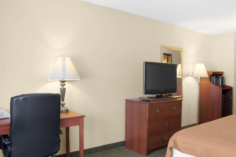 غرفة قياسية لذوى الاحتياجات الخاصة, Quality Inn Bemidji