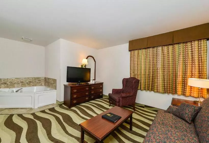 Sviitti King-vuode, Quality Inn & Suites Stoughton  Madison South