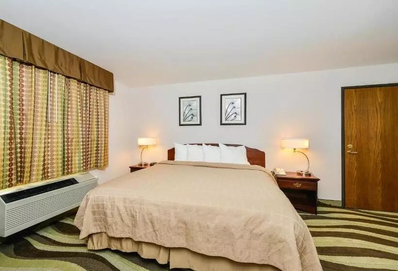Sviitti King-vuode, Quality Inn & Suites Stoughton  Madison South