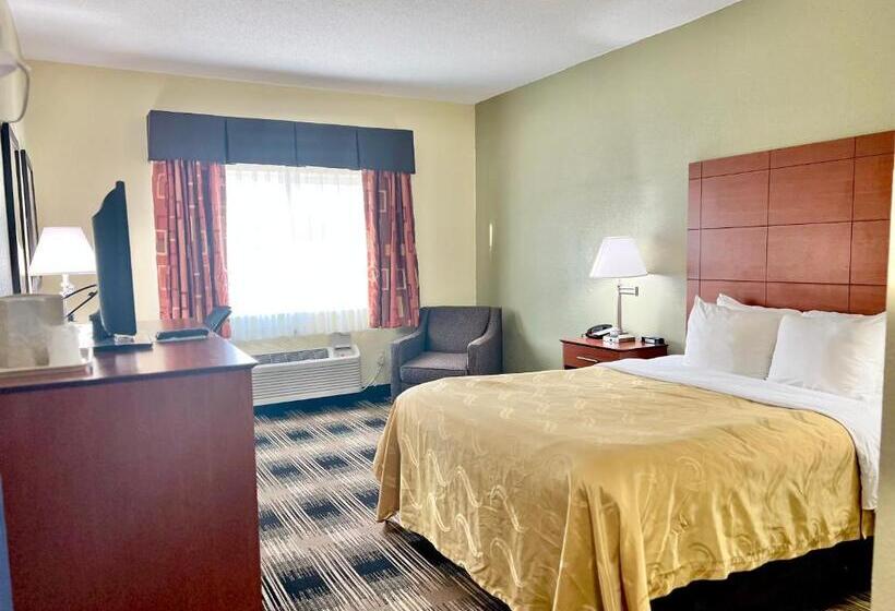 Номер Стандарт Адаптированный для Инвалидов, Quality Inn & Suites Wisconsin Dells Downtown   Waterparks Area