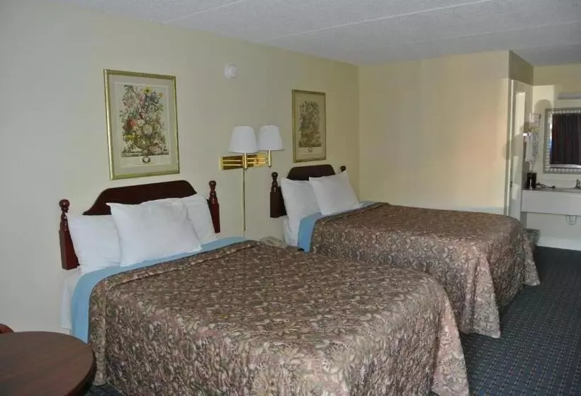 ２ダブルベッドのスタンダードルーム, Rodeway Inn Norcross