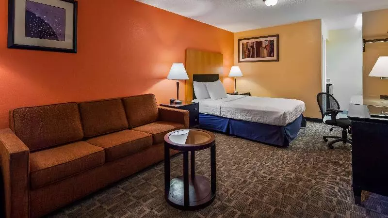 キングサイズベッドのスタンダードルーム, Quality Inn & Suites Fayetteville I 95