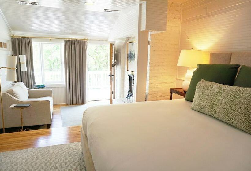 스탠다드 룸, The Clifton