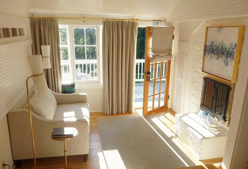 스탠다드 룸, The Clifton