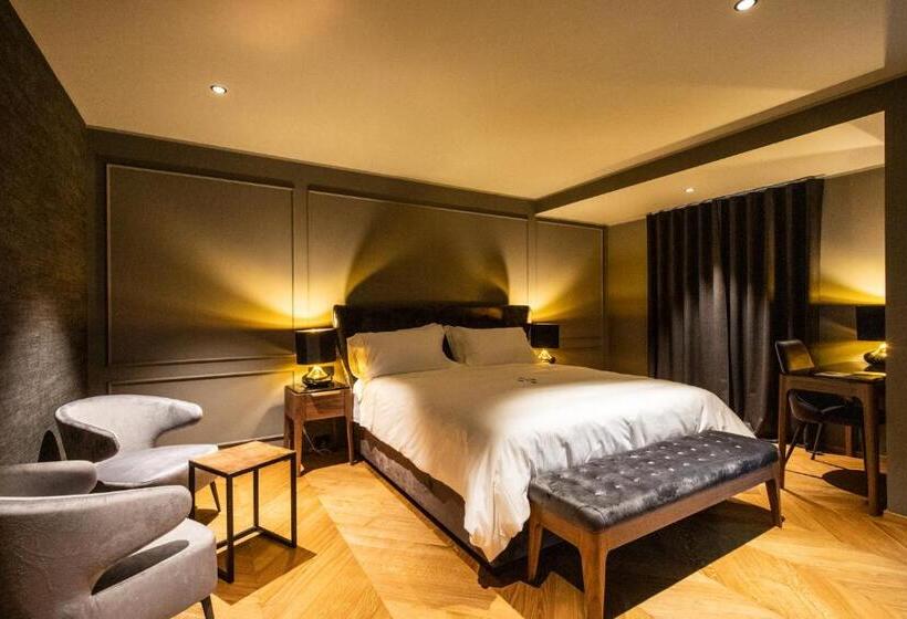 اتاق لوکس, Dam Boutique Hotel & Restaurant