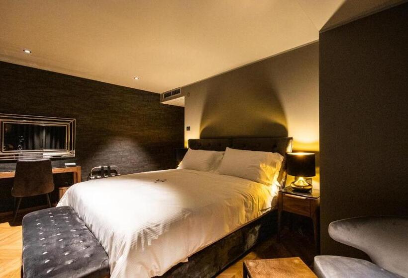 اتاق لوکس, Dam Boutique Hotel & Restaurant