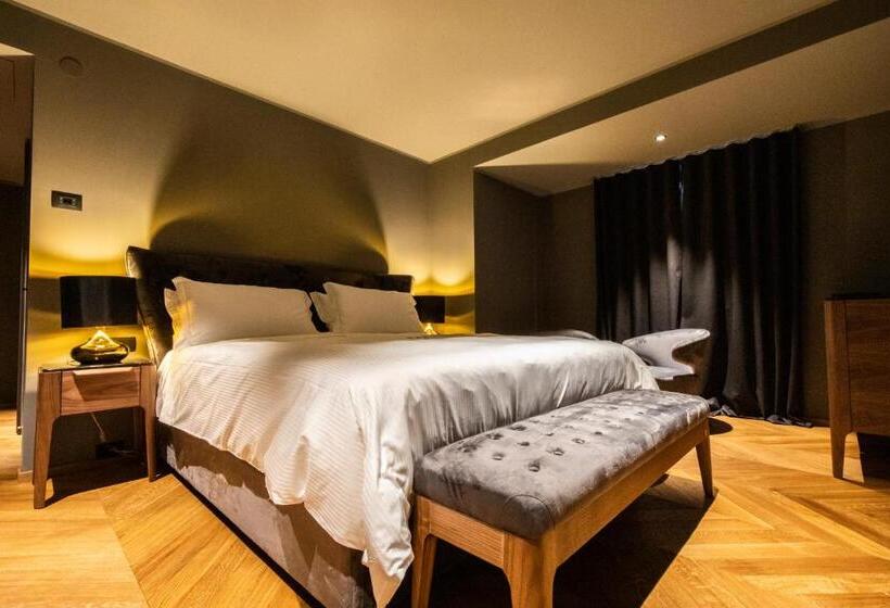 اتاق لوکس, Dam Boutique Hotel & Restaurant