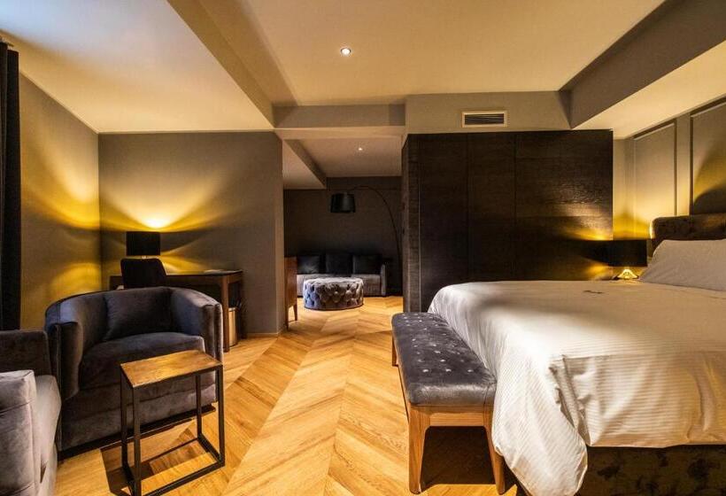 سوئیت با تخت بزرگ, Dam Boutique Hotel & Restaurant