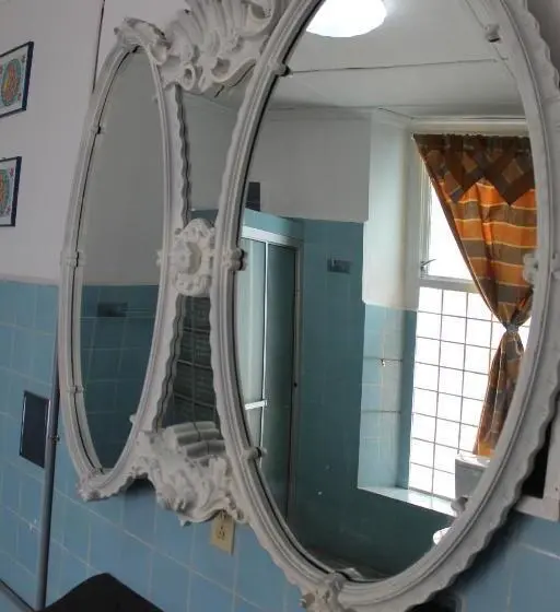 اتاق لوکس, Hostal Velvet Plaza