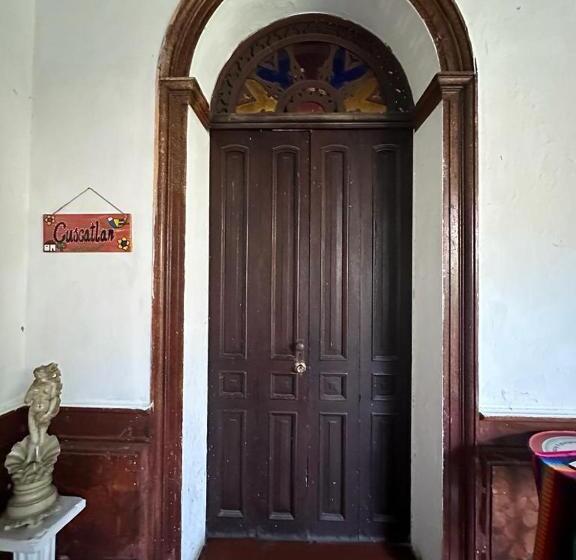 اتاق استاندارد با بالکن, Hostal Velvet Plaza