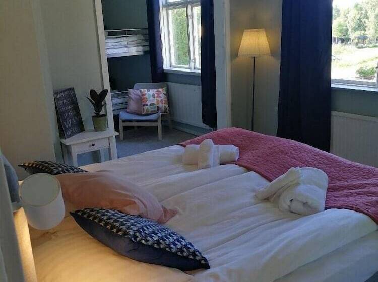 Семейный Номер, Sjugare Gård Bed & Breakfast