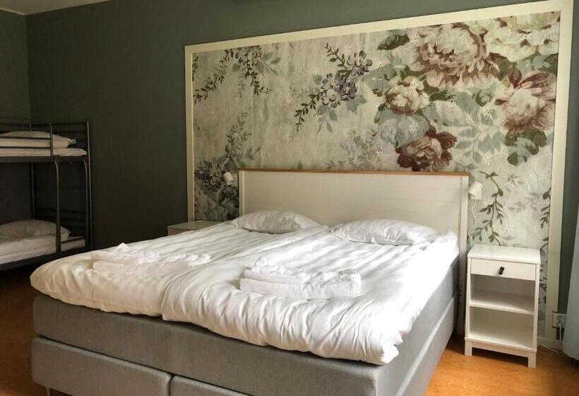 غرفة عائلية حمام مشترك, Sjugare Gård Bed & Breakfast