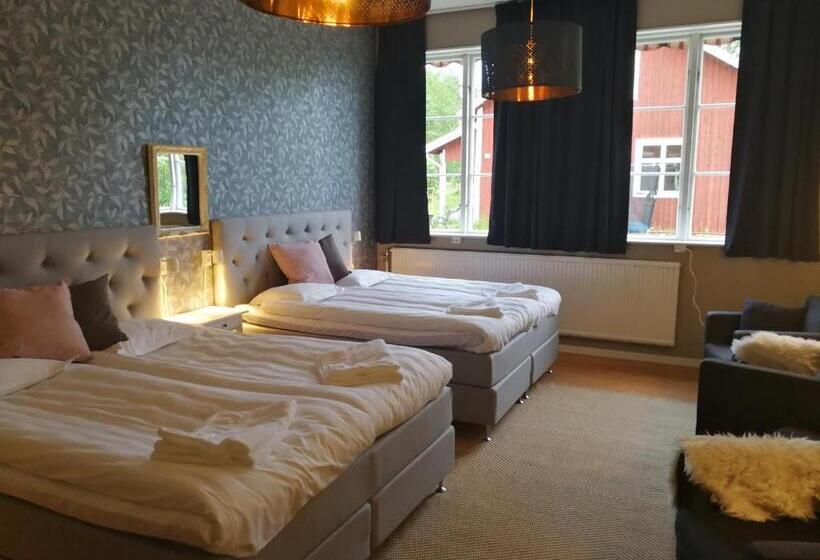 غرفة قياسية رباعية حمام مشترك, Sjugare Gård Bed & Breakfast