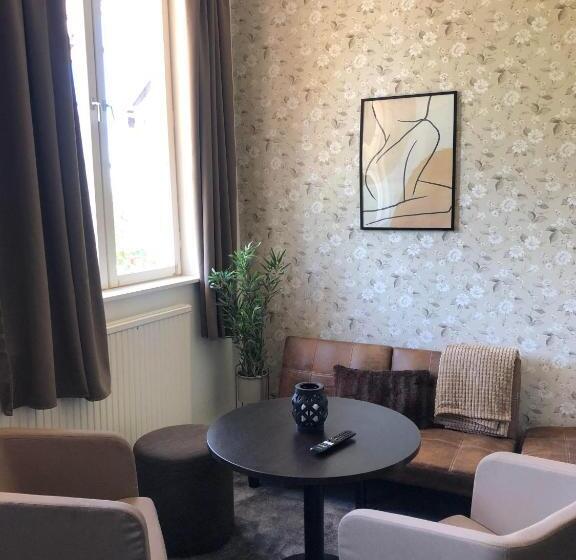 غرفة عائلية, Sjugare Gård Bed & Breakfast