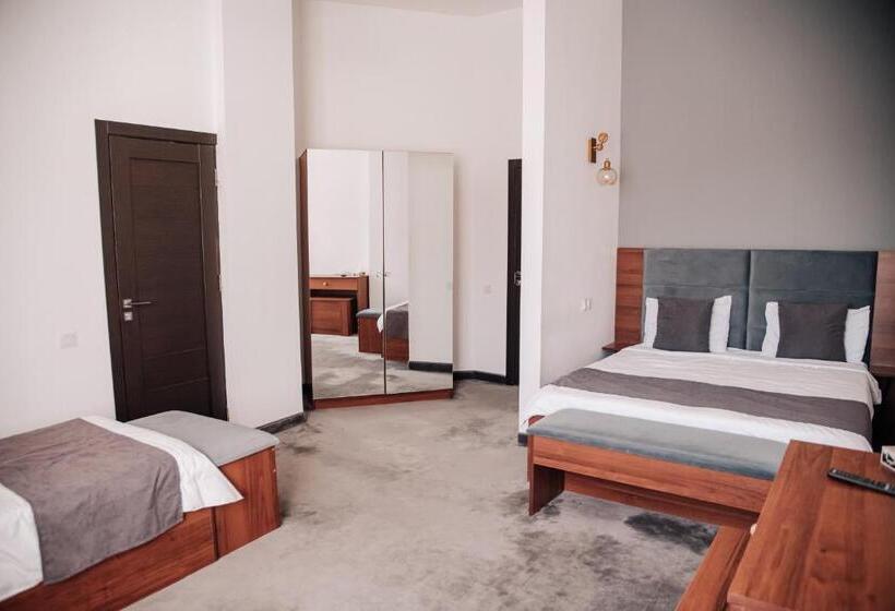 Standard Triple Room, Argishti