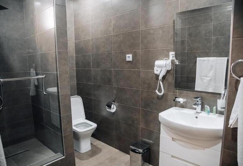 Standard Triple Room, Argishti