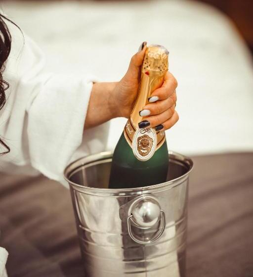 Duplex Suite, Argishti