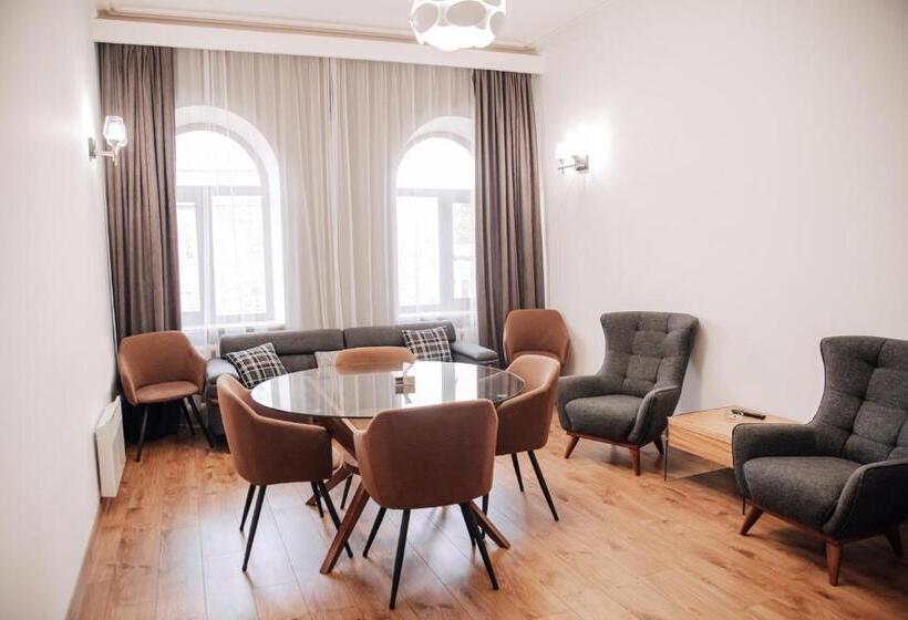 Duplex Suite, Argishti
